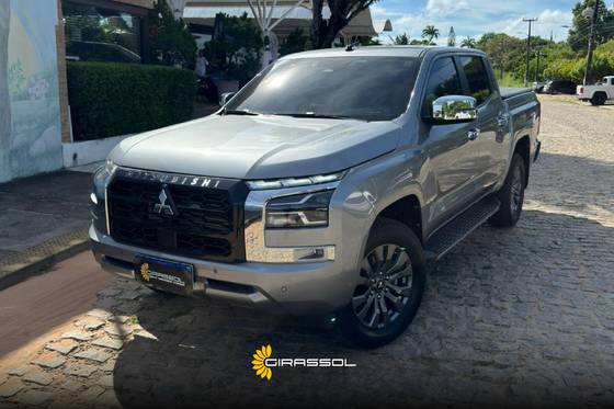 MITSUBISHI TRITON 2.4 BITURBO DIESEL CD HPE-S 4X4 AUTOMÁTICO